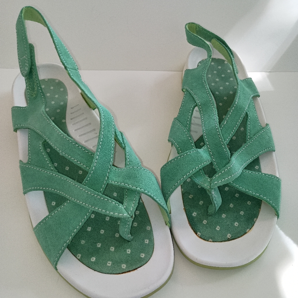 Lands' End Ladies 10M Green Sandals